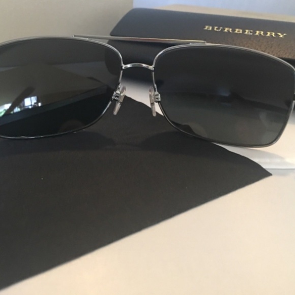 NWT Mens Burberry 0BE3074 Sunglasses - Picture 3 of 4